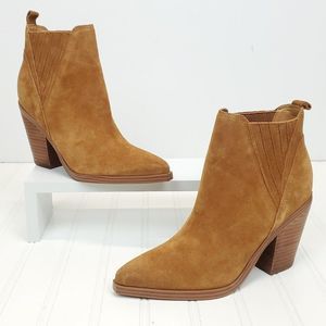 Marc Fisher LTD Gadri Leather Bootie Pointed Toe Fall Boots